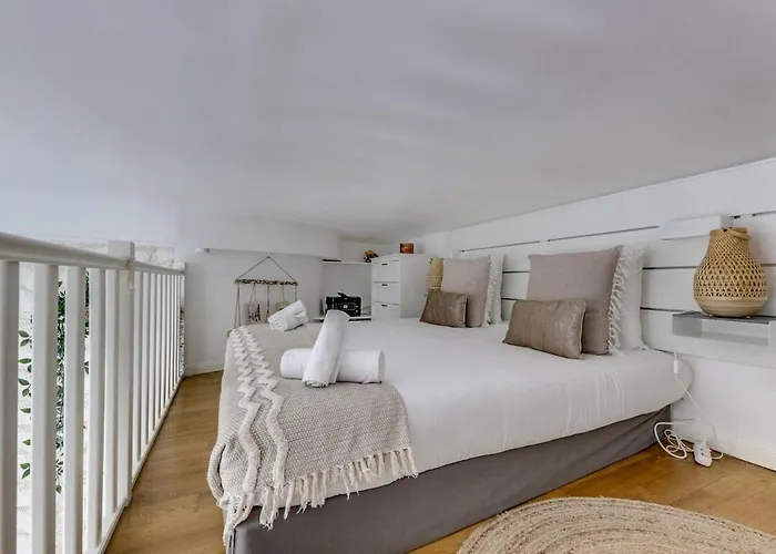 L'etxe - Duplex - Bright & Renovated - By Mon Petit Fare Апартаменты